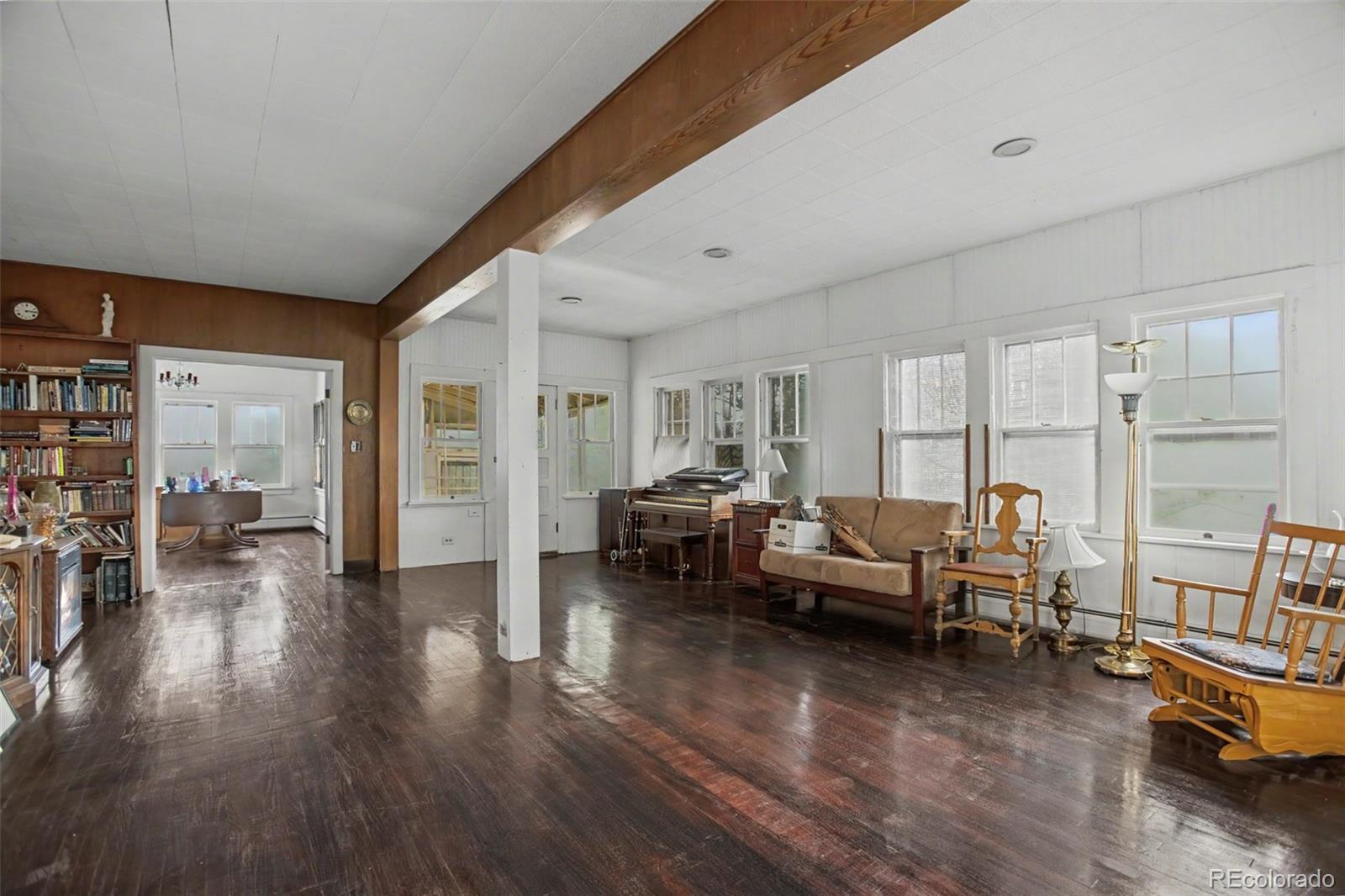 3945 S Fox St, Englewood, CO 80110