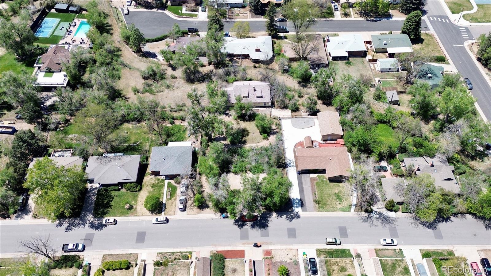 3945 S Fox St, Englewood, CO 80110