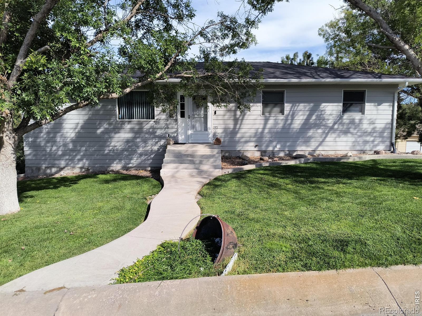 1230 Lincoln St, Wray, CO 80758