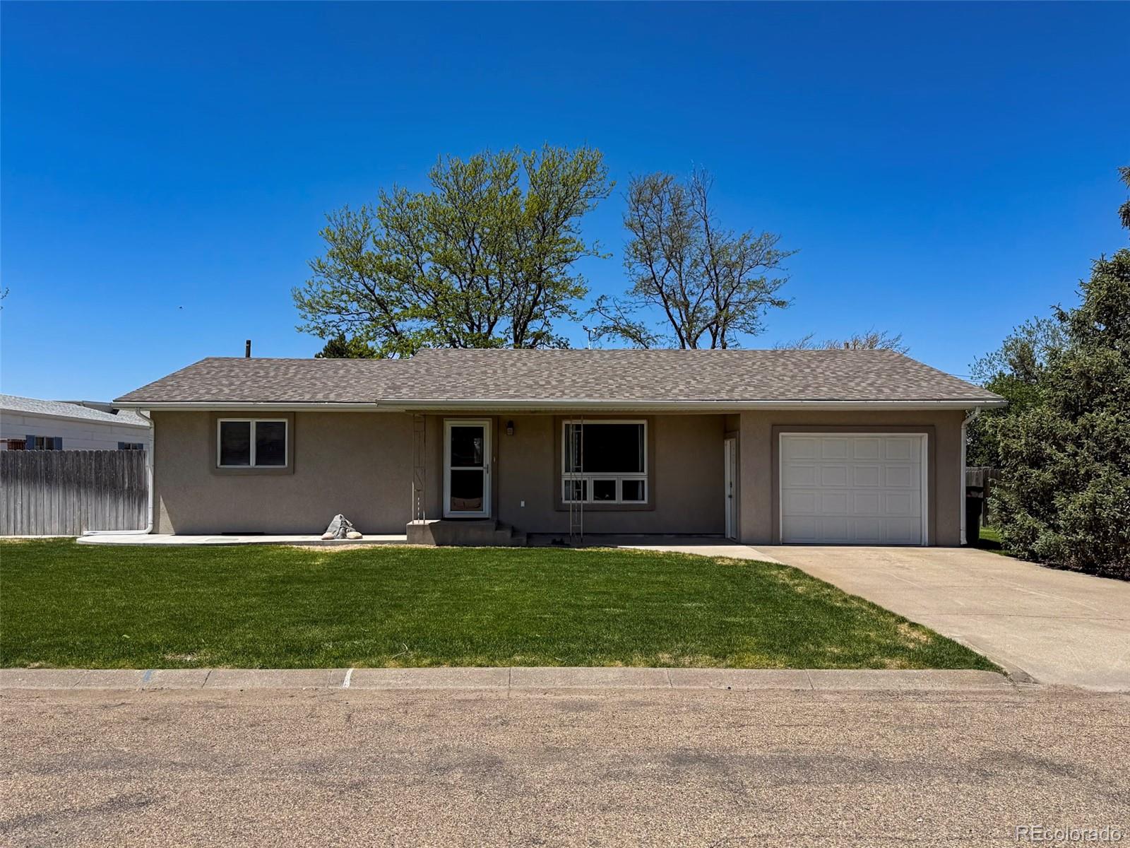215 Vine St, Burlington, CO 80807