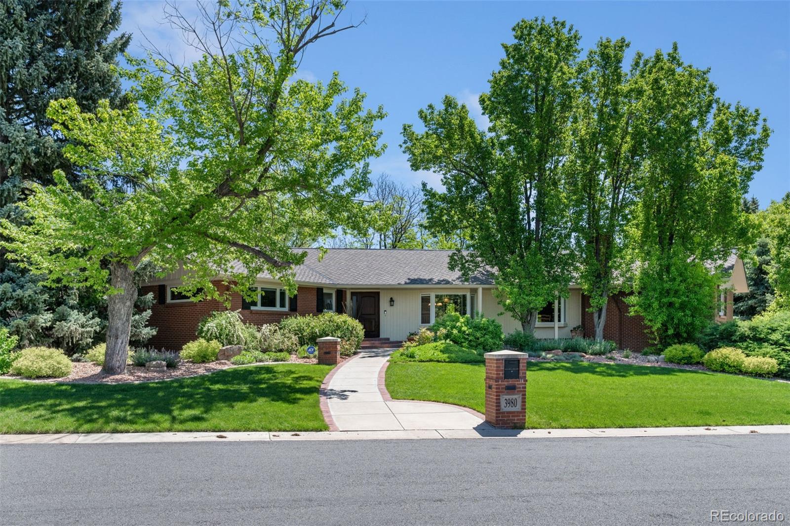 3980 S Dexter St, Cherry Hills Village, CO 80113