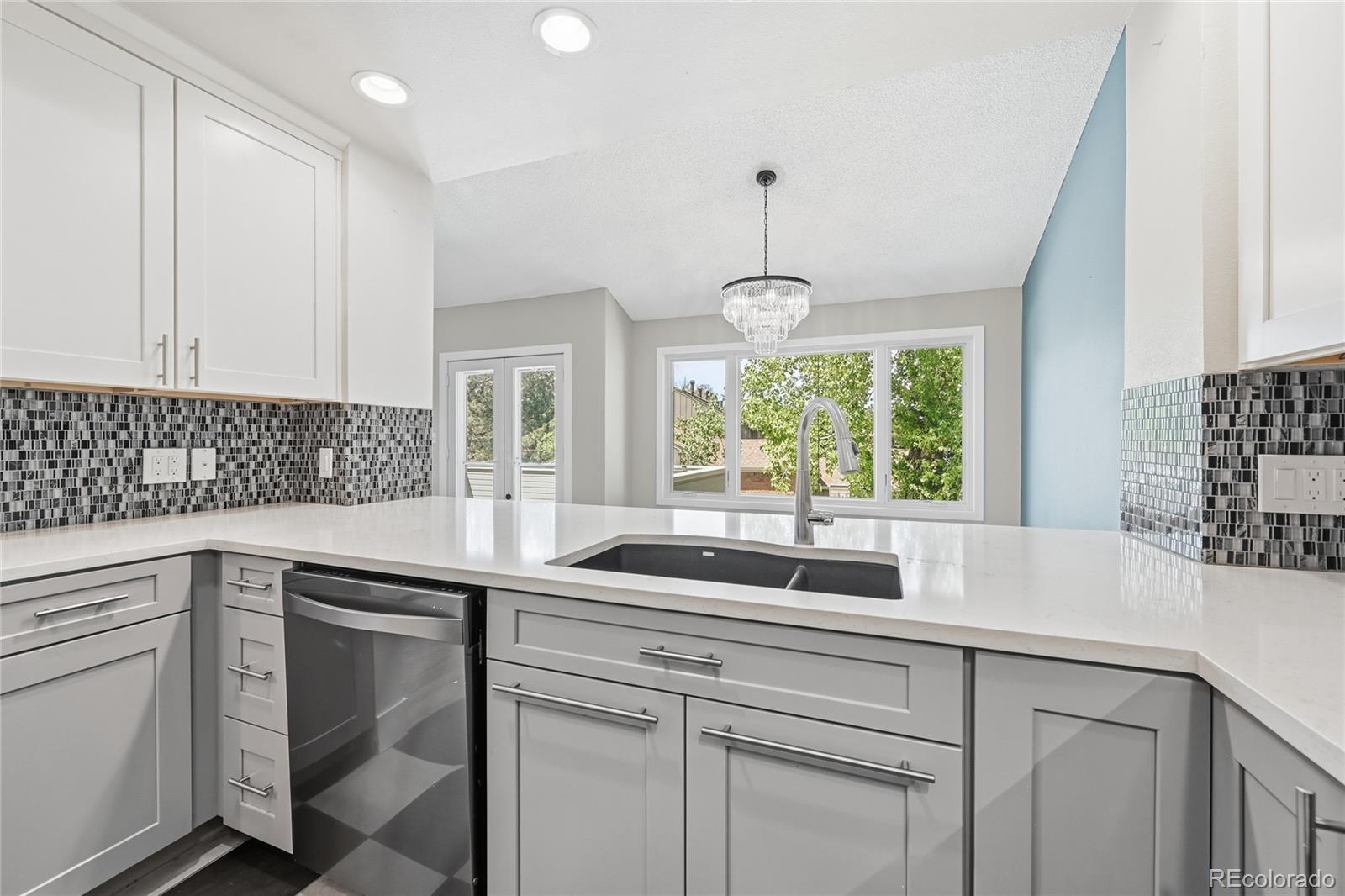 9200 E Cherry Creek South Dr #52, Denver, CO 80231