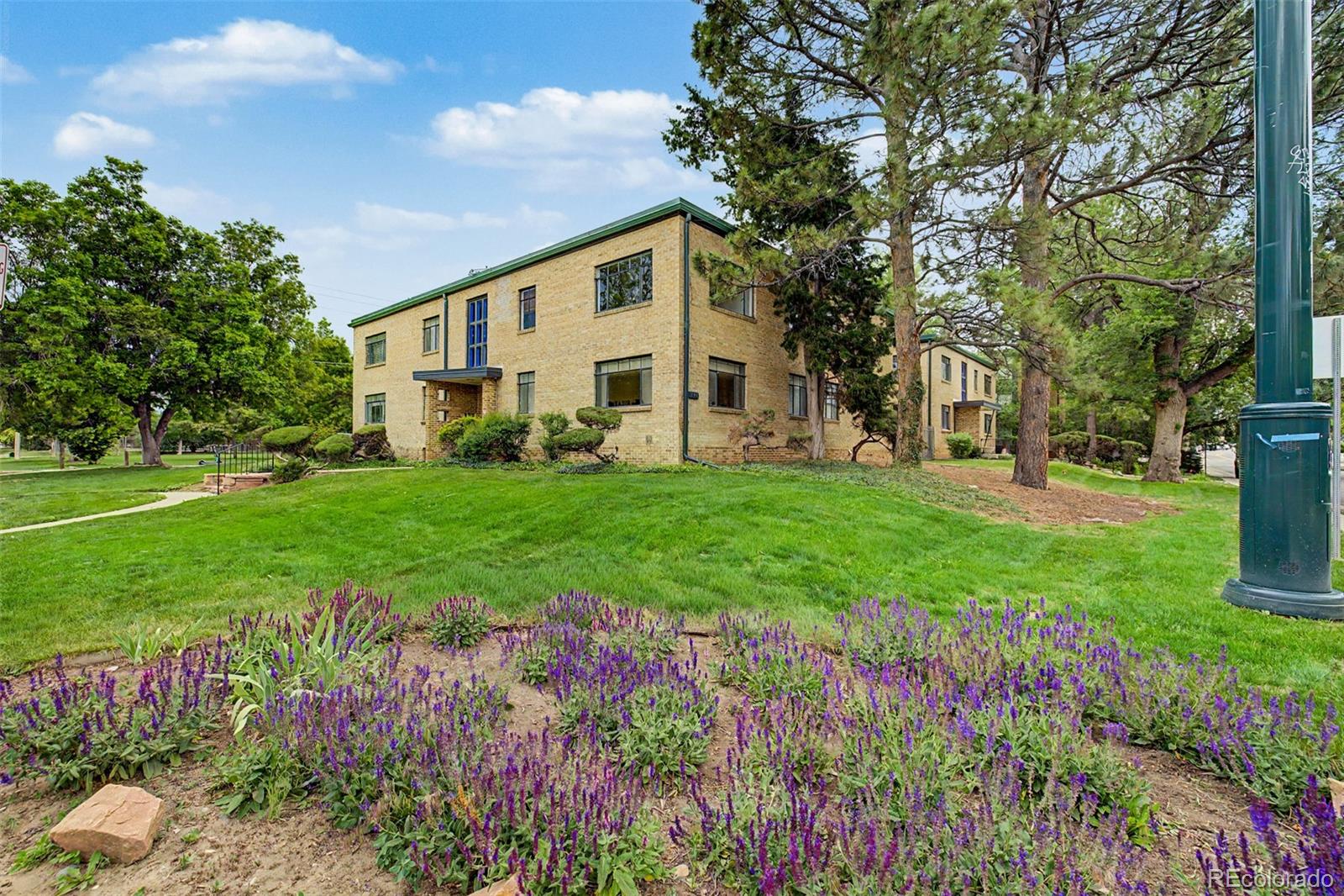 1190 Clermont St #202, Denver, CO 80220