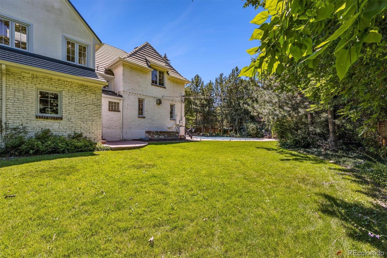177 Race St, Denver, CO 80206