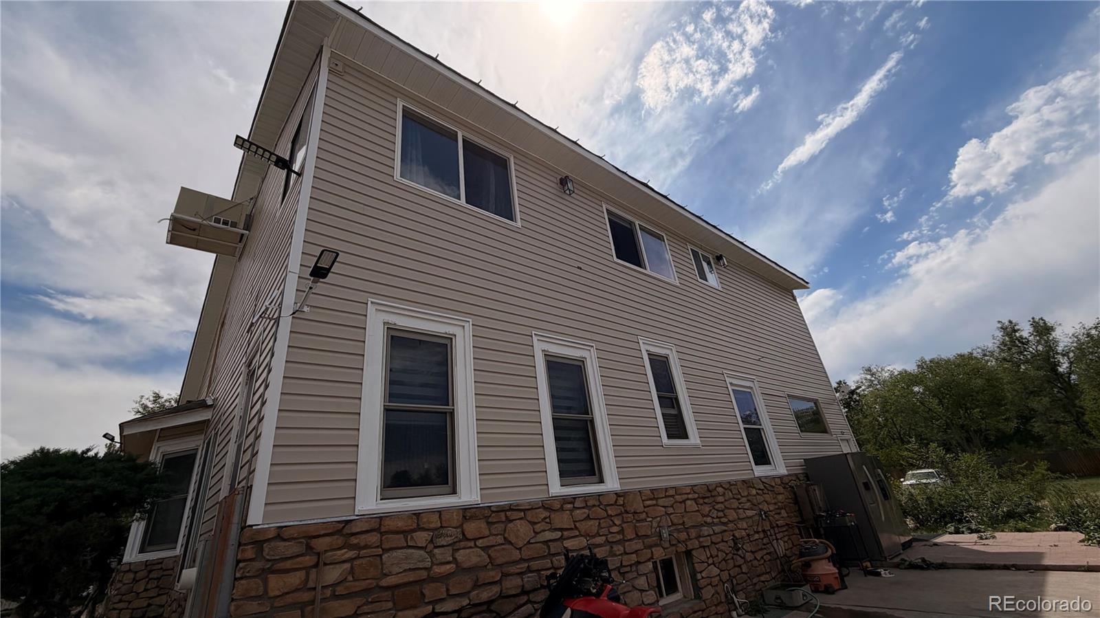937 E Belleview Ave, Littleton, CO 80121