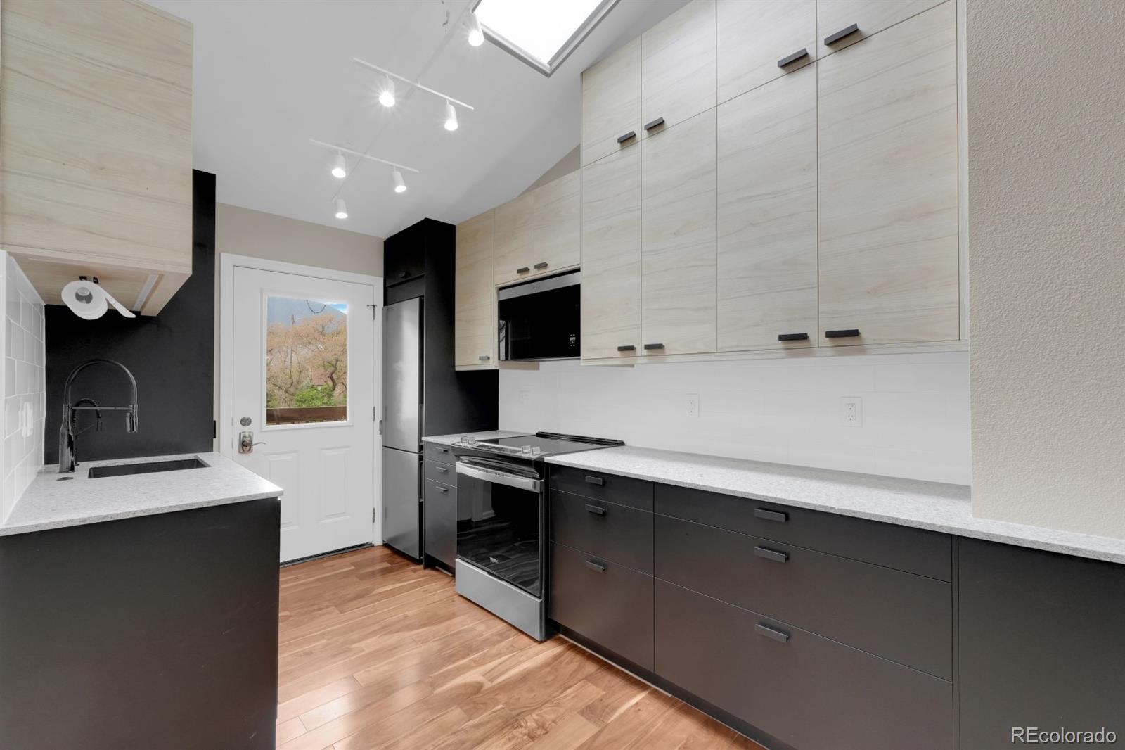 329 El Paso Blvd #C, Manitou Springs, CO 80829