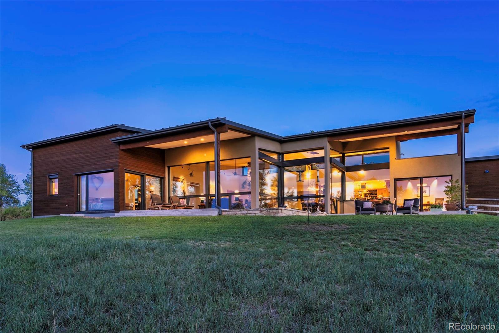 8707 Elgin Dr, Lafayette, CO 80026