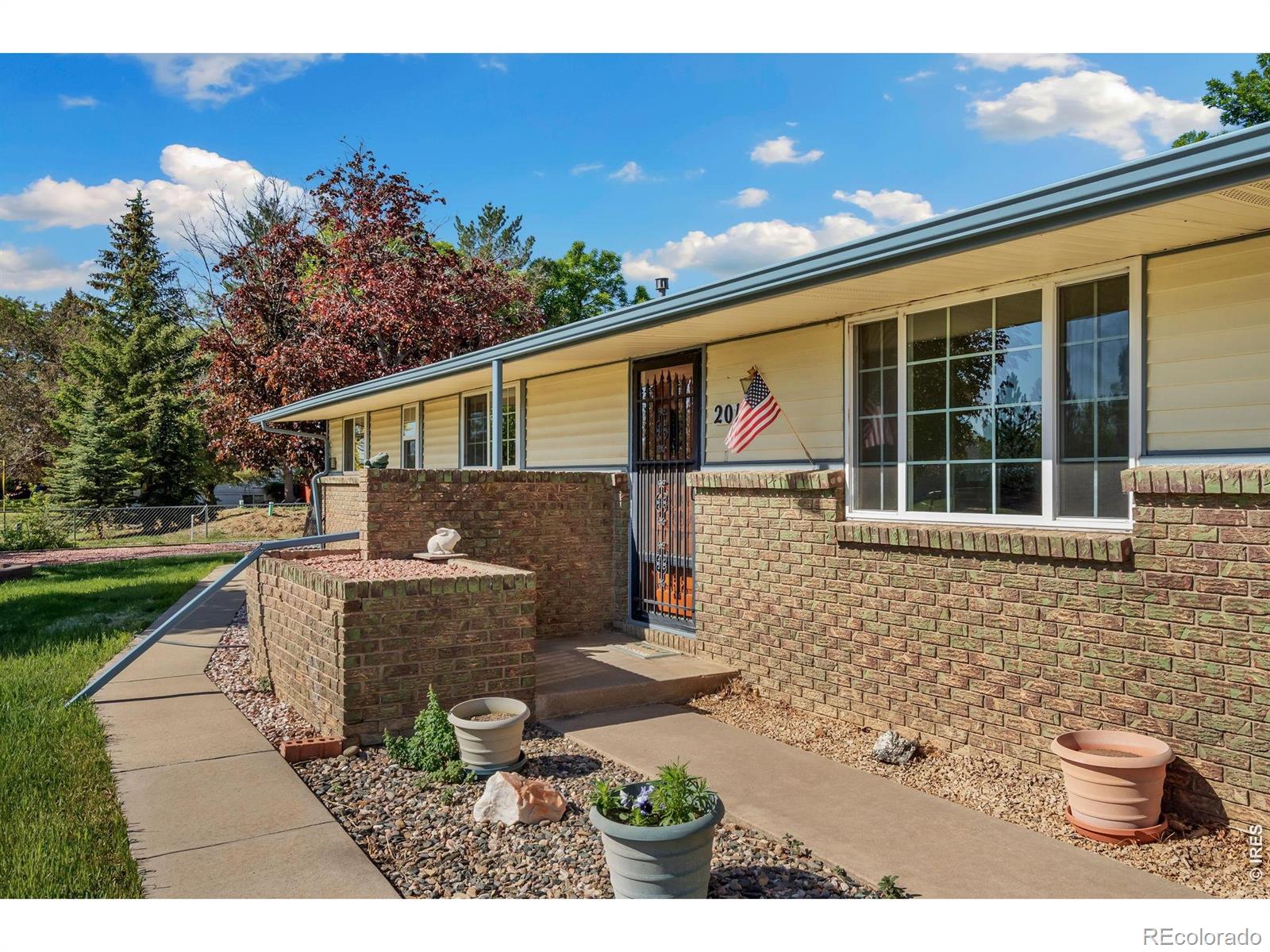 201 Namaqua Rd, Loveland, CO 80537