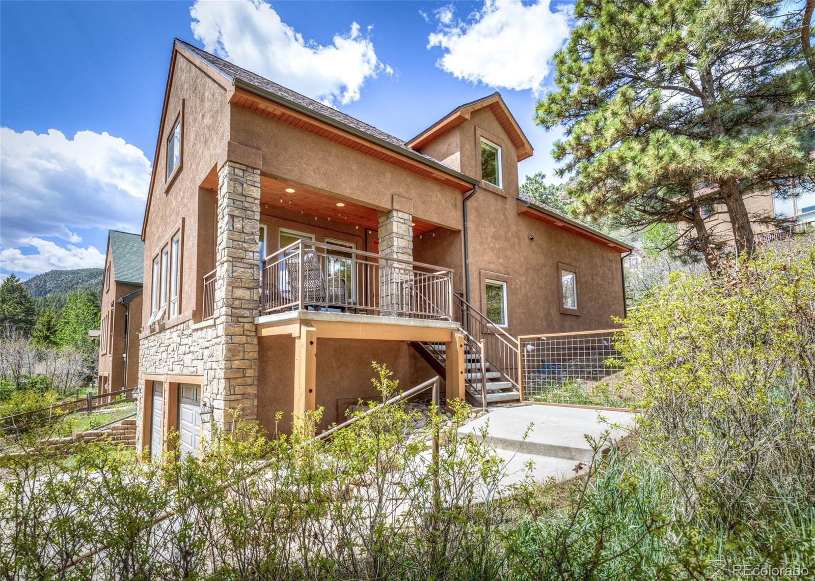 374 Hoover Ln, Palmer Lake, CO 80133