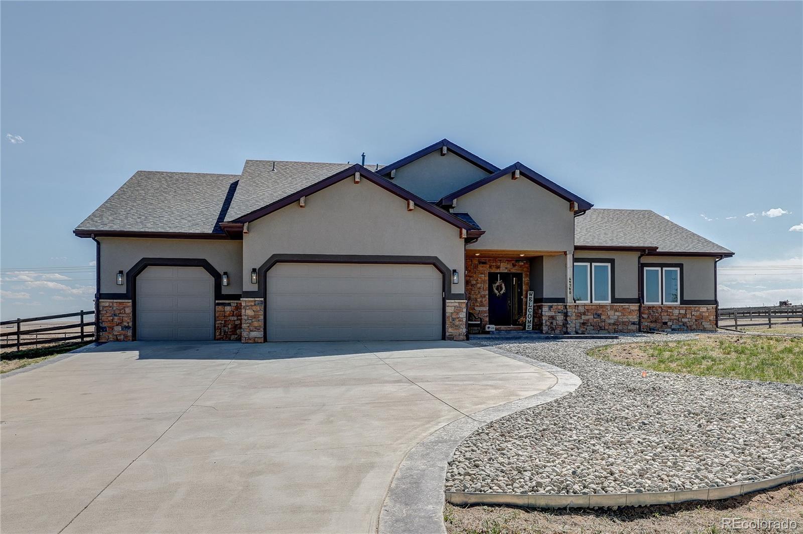 49790 Antelope Dr #E, Bennett, CO 80102