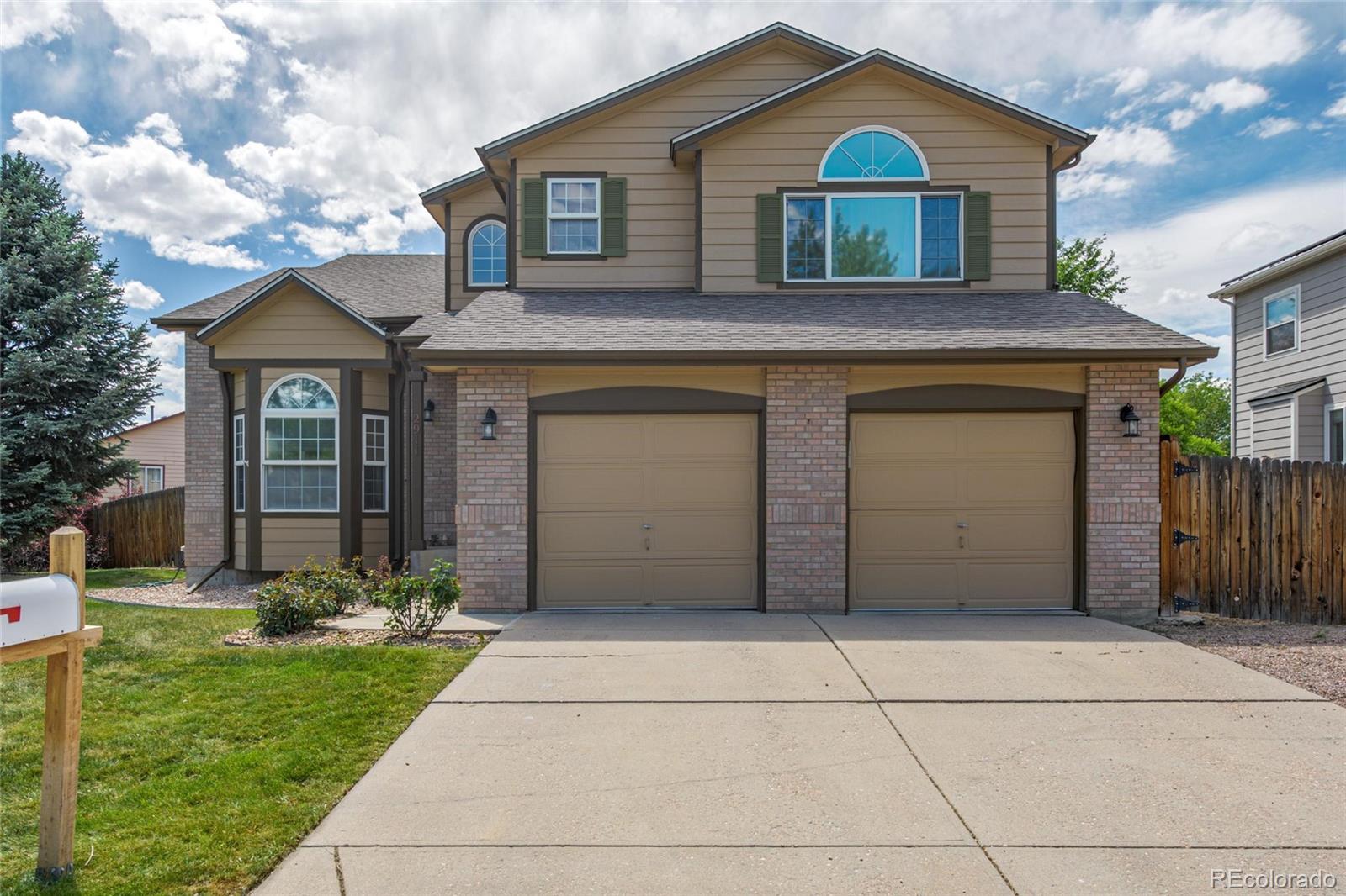 2911 N Princess Cir, Broomfield, CO 80020