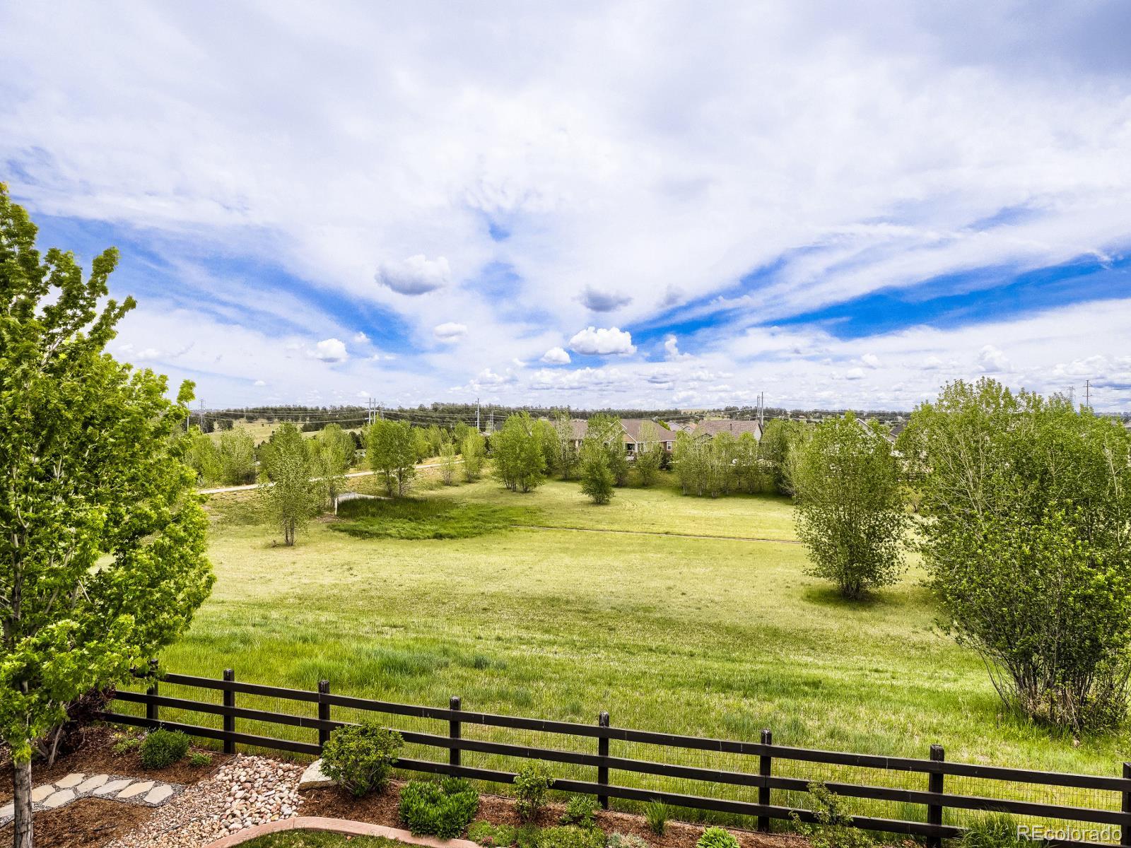 8450 S Biloxi Ct, Aurora, CO 80016