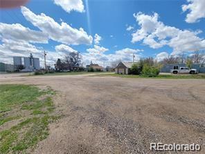 56860 E Colfax Ave, Strasburg, CO 80136