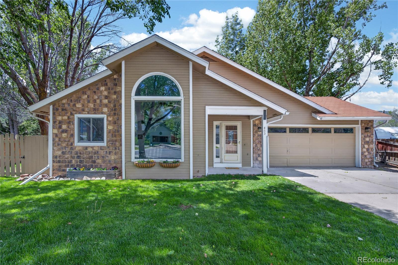 463 Palmetto Dr, New Castle, CO 81647