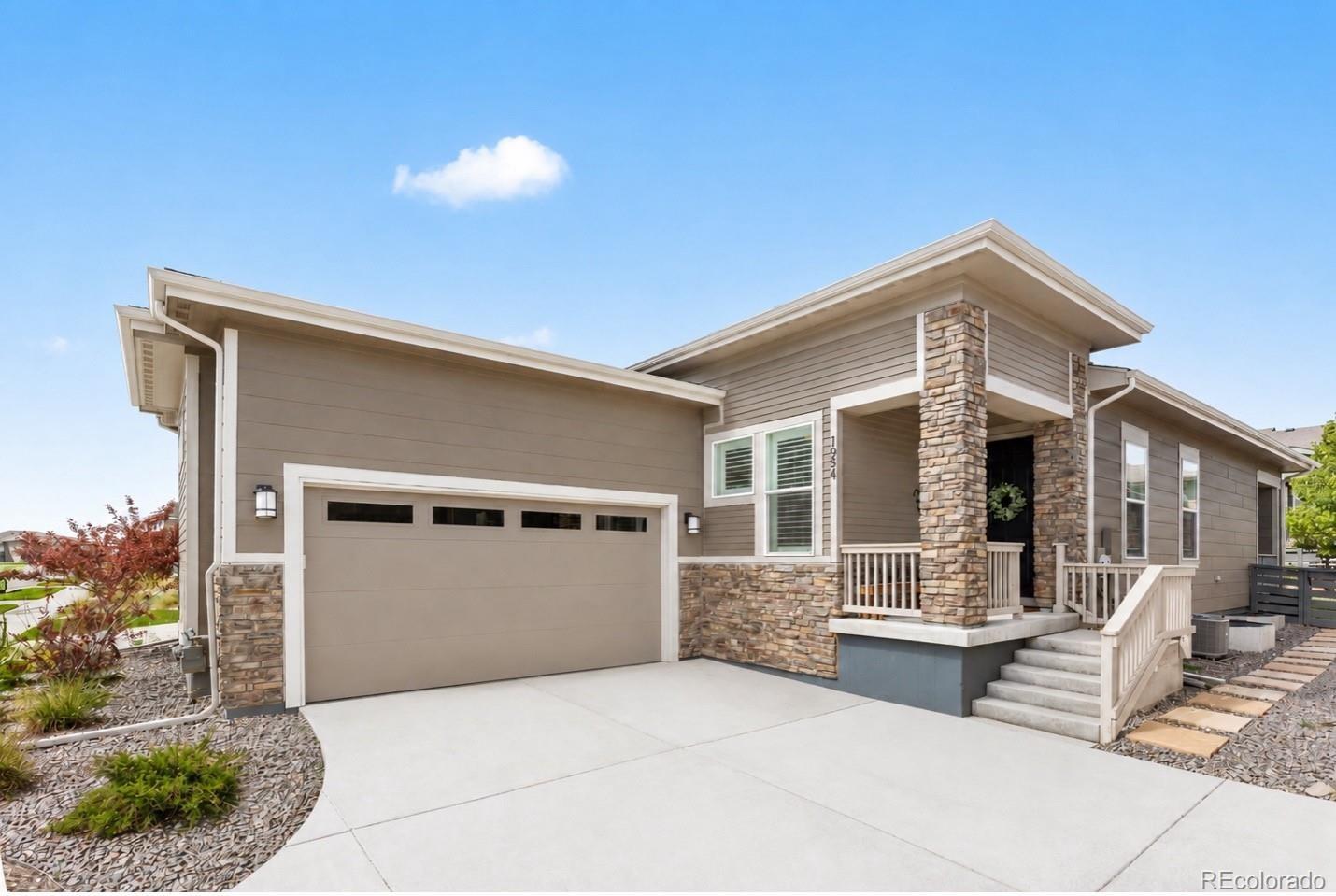 1954 Canyonpoint Ln, Castle Pines, CO 80108