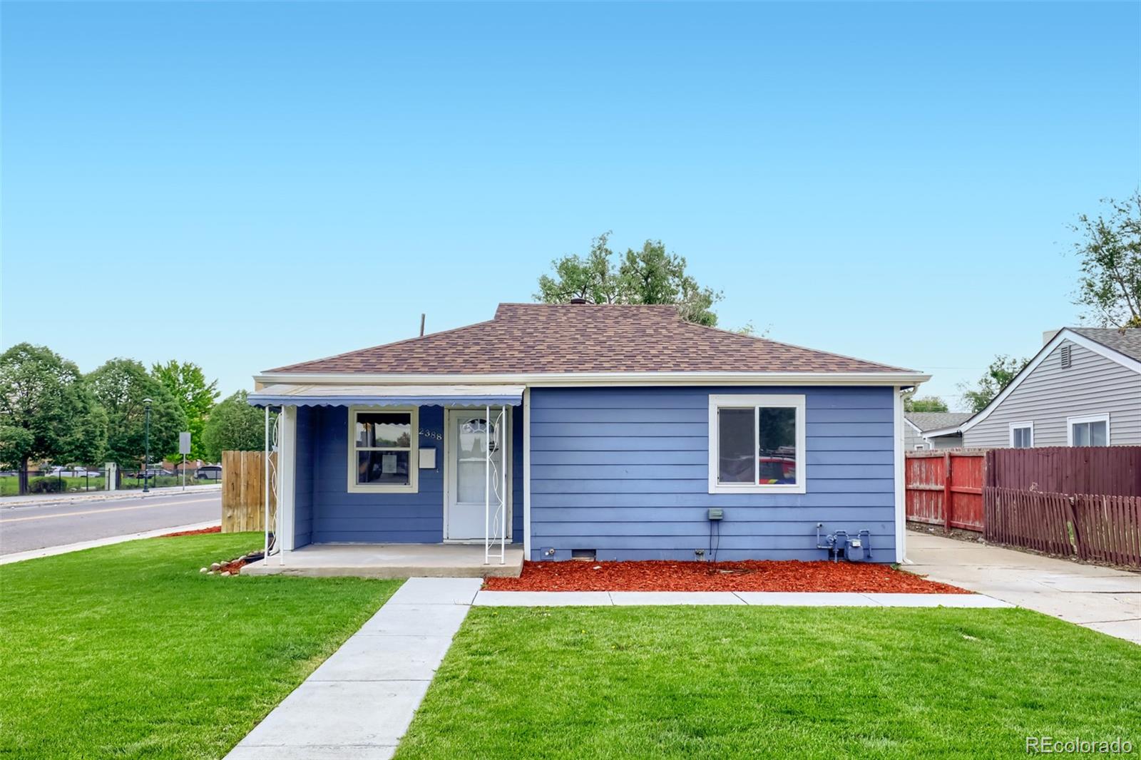 2388 Geneva St, Aurora, CO 80010
