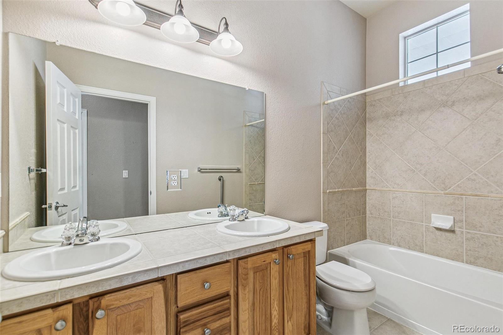 6085 Nile Cir, Golden, CO 80403