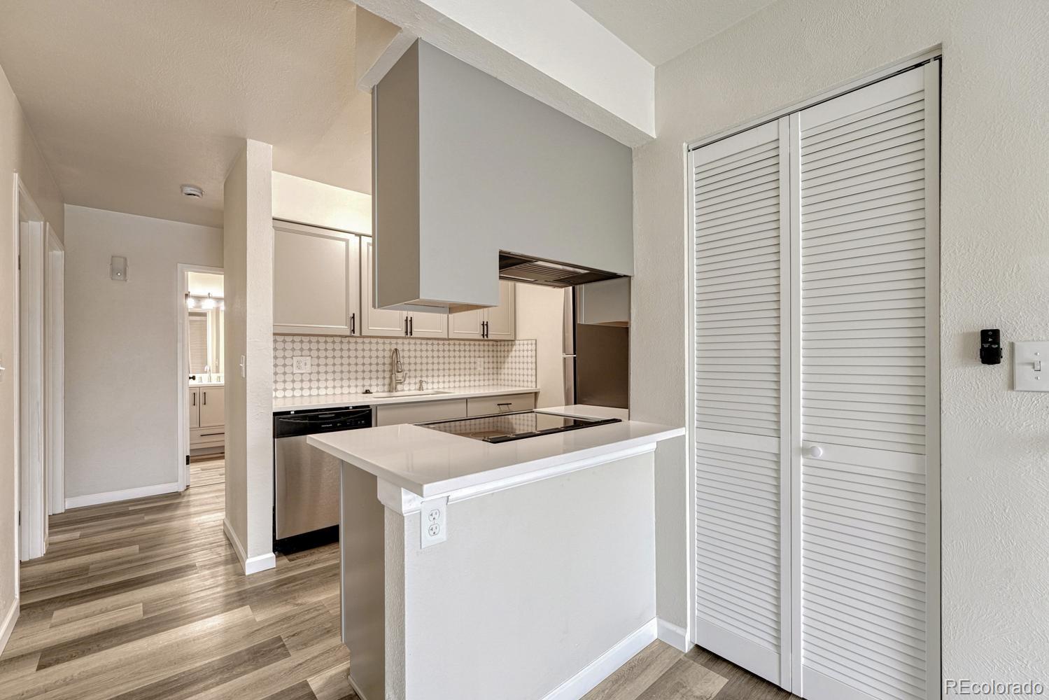 5995 W Hampden Ave #22H, Denver, CO 80227