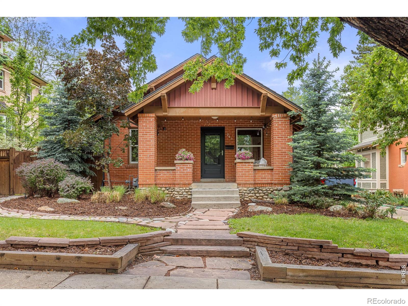 943 10th St, Boulder, CO 80302