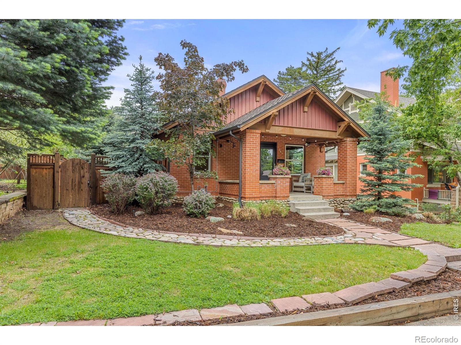 943 10th St, Boulder, CO 80302