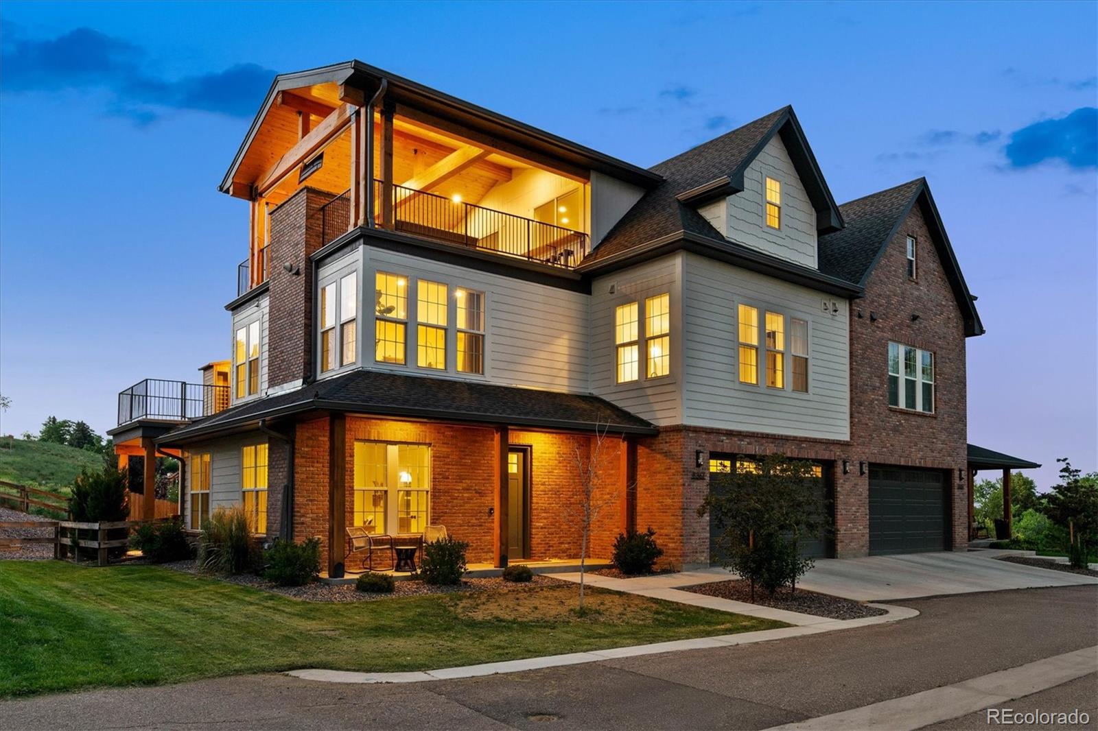 8367 W 68th Ln, Arvada, CO 80004