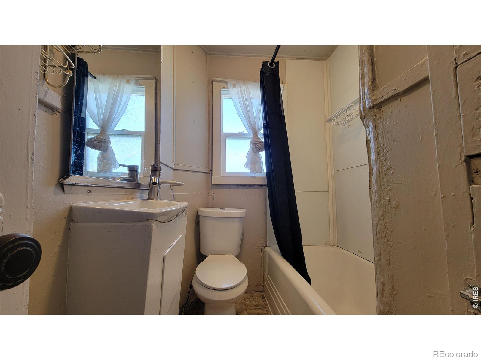 3819 Idaho St, Evans, CO 80620