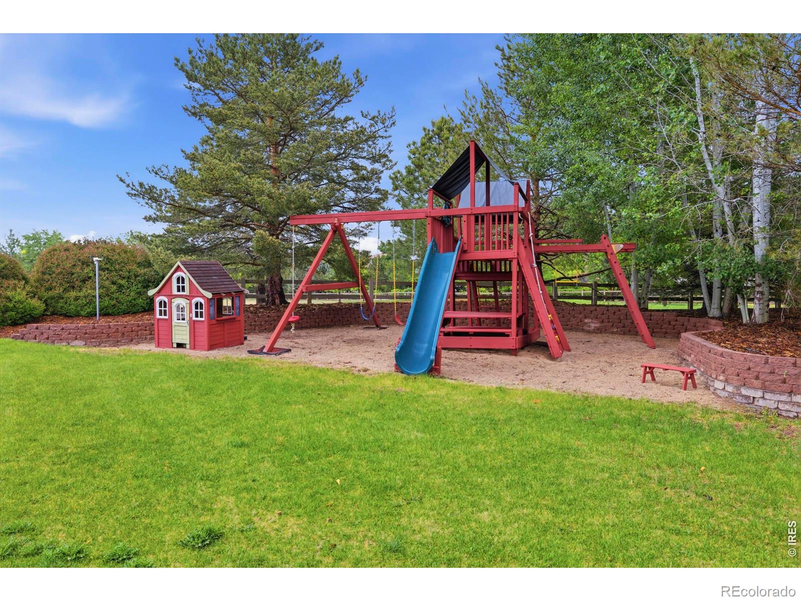 6421 Rookery Rd, Fort Collins, CO 80528