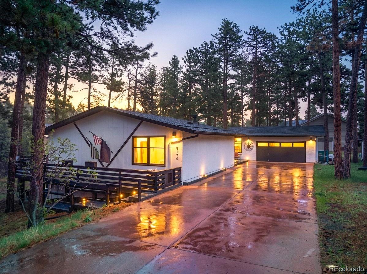 8170 Red Rock Ct, Larkspur, CO 80118