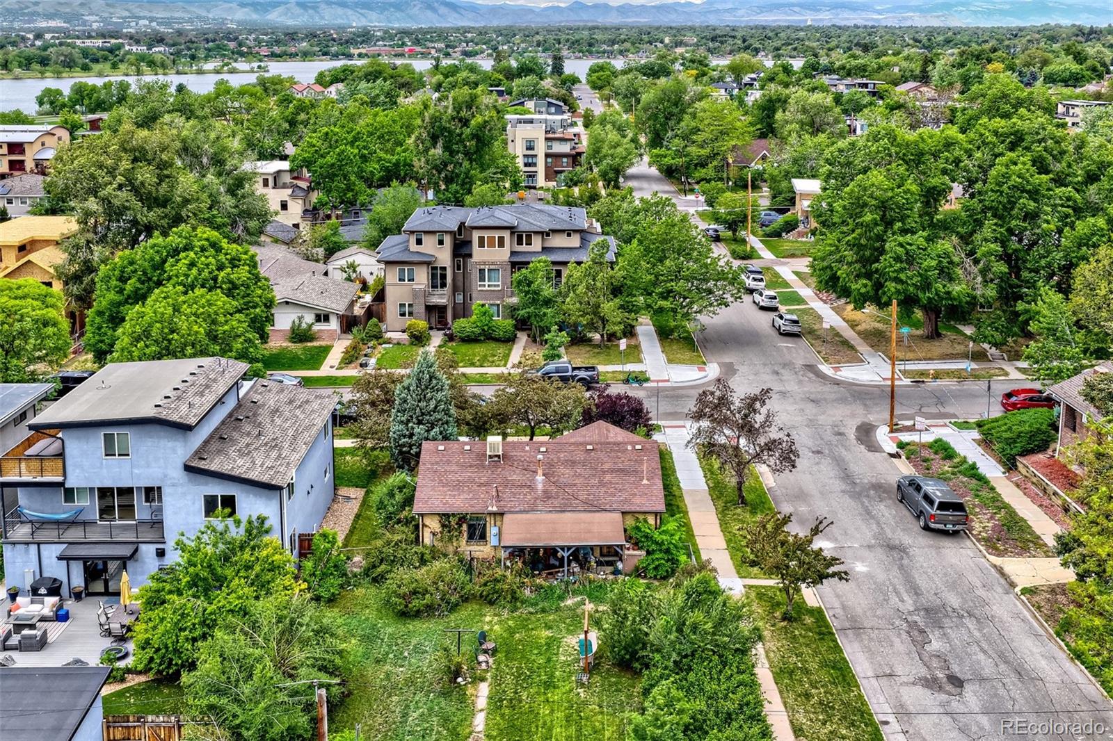 2058 Meade St, Denver, CO 80211