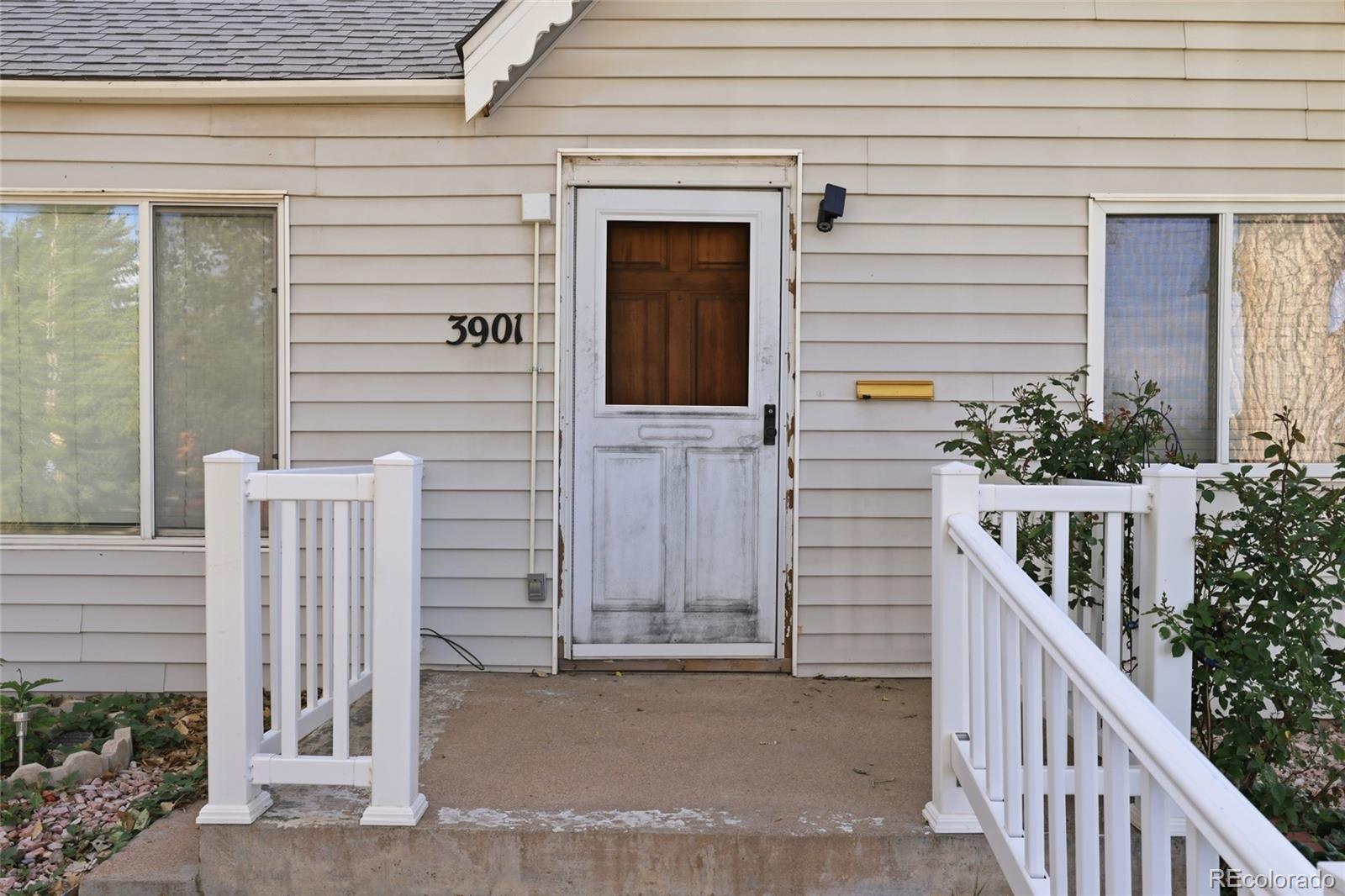 3901 S Washington St, Englewood, CO 80113