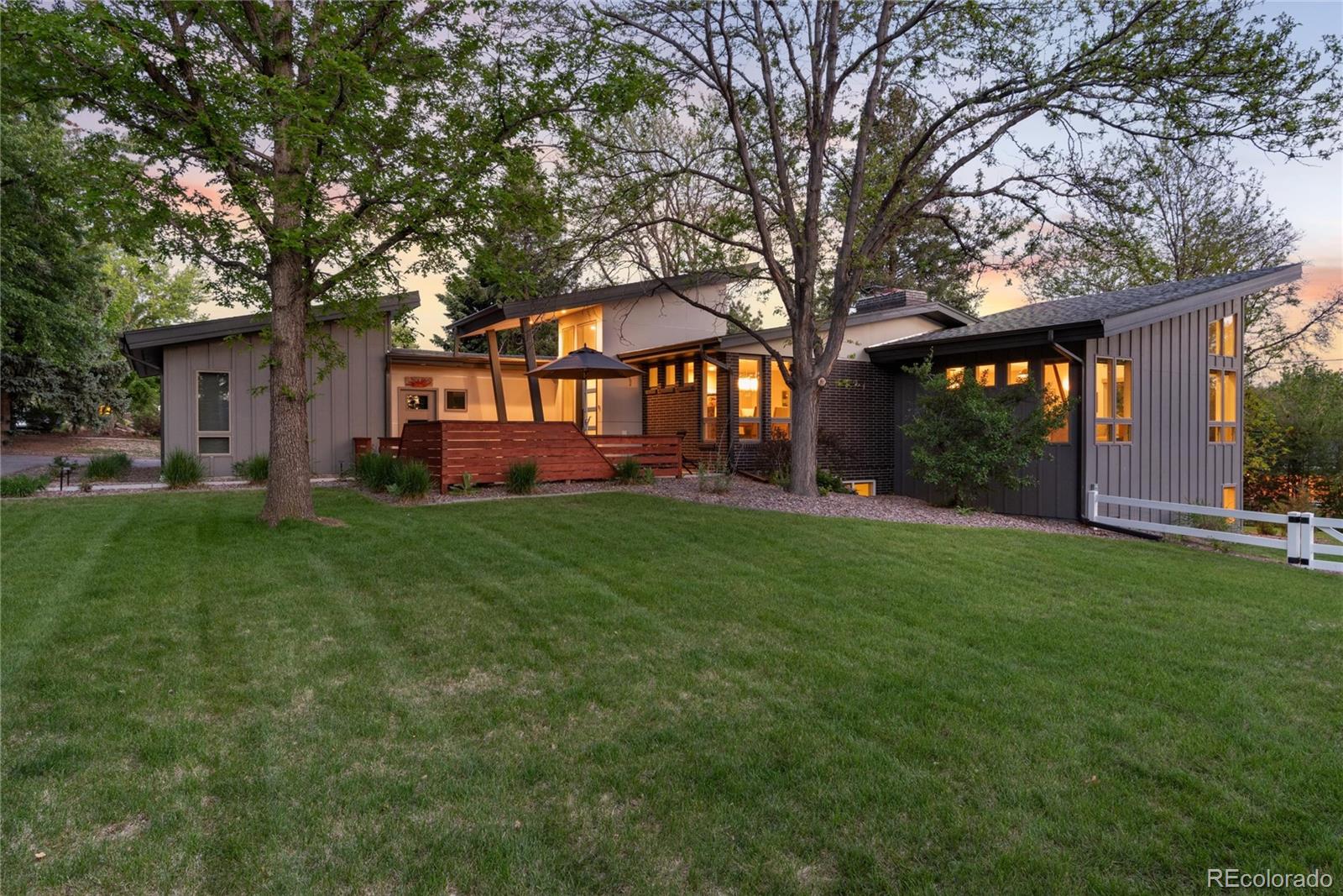 6 Bradbury Ln, Littleton, CO 80120