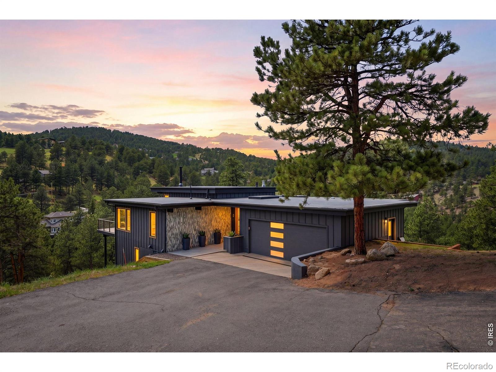 725 Timber Ln, Boulder, CO 80304