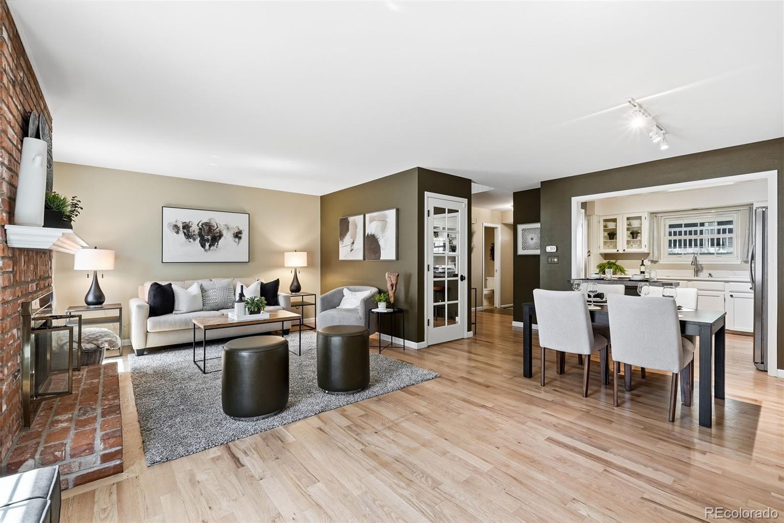6950 E Briarwood Dr, Centennial, CO 80112