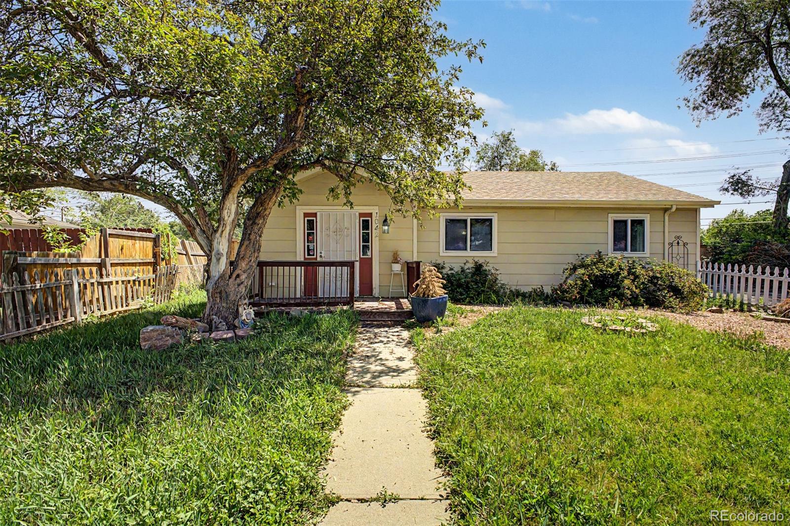 1042 Yuba St, Aurora, CO 80011
