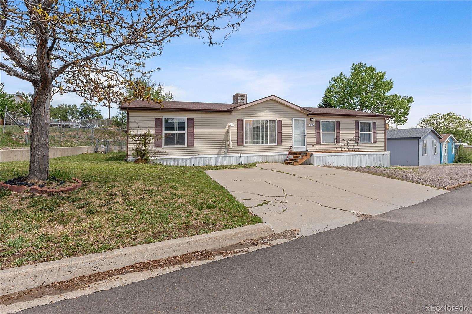 345 Lavetapass Ave, Golden, CO 80401