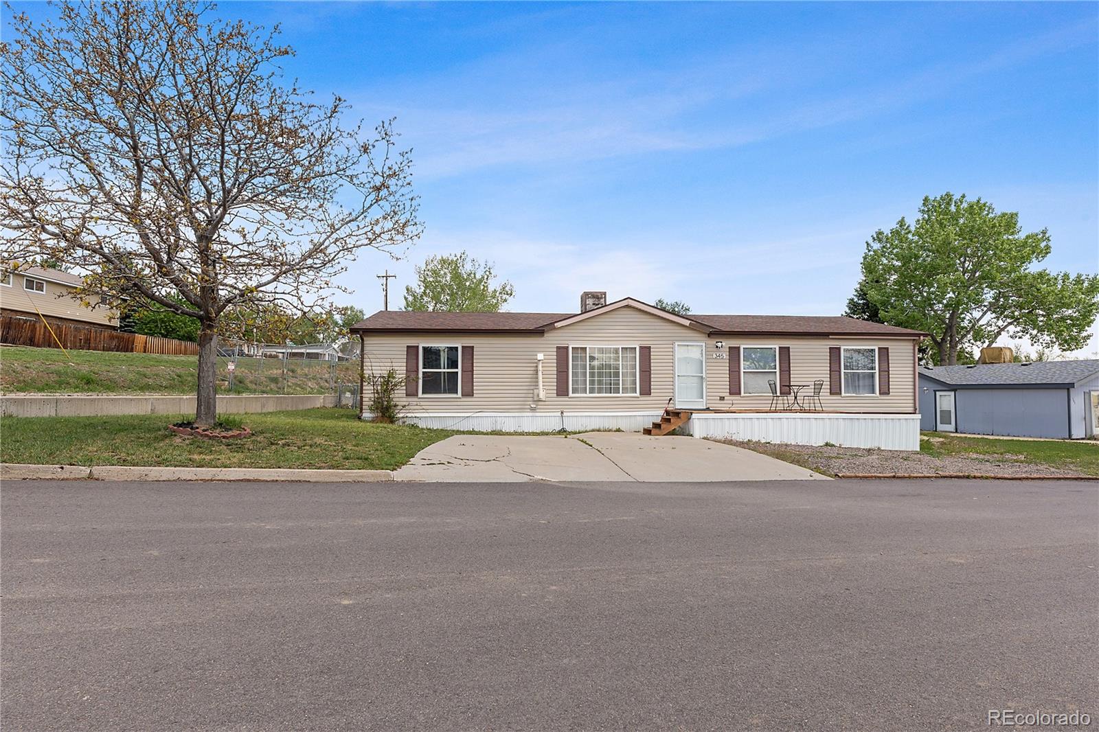 345 Lavetapass Ave, Golden, CO 80401