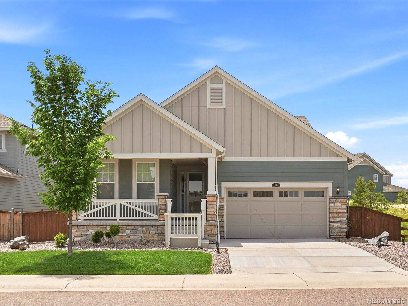 982 High Point Trl, Elizabeth, CO 80107