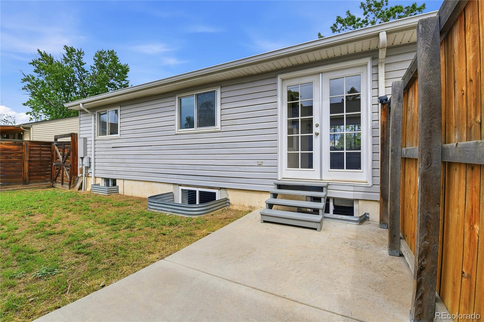 3727 S Grove St, Englewood, CO 80110