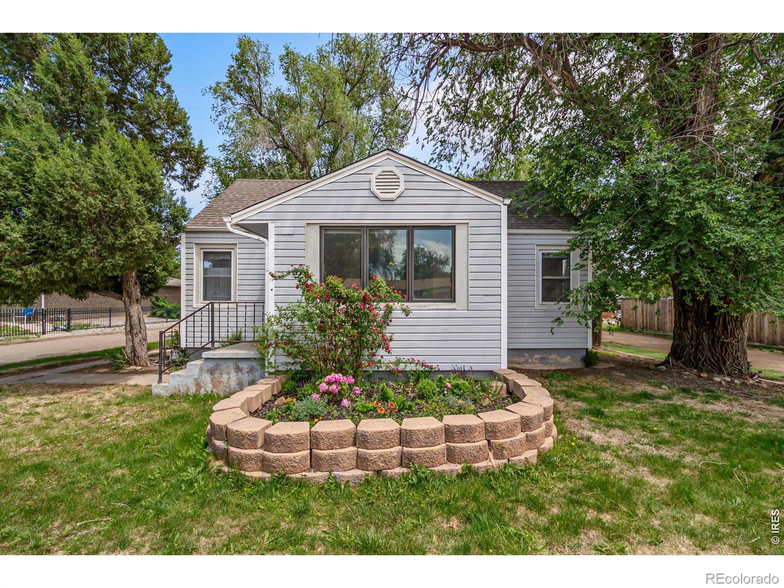 1230 Hover St, Longmont, CO 80501