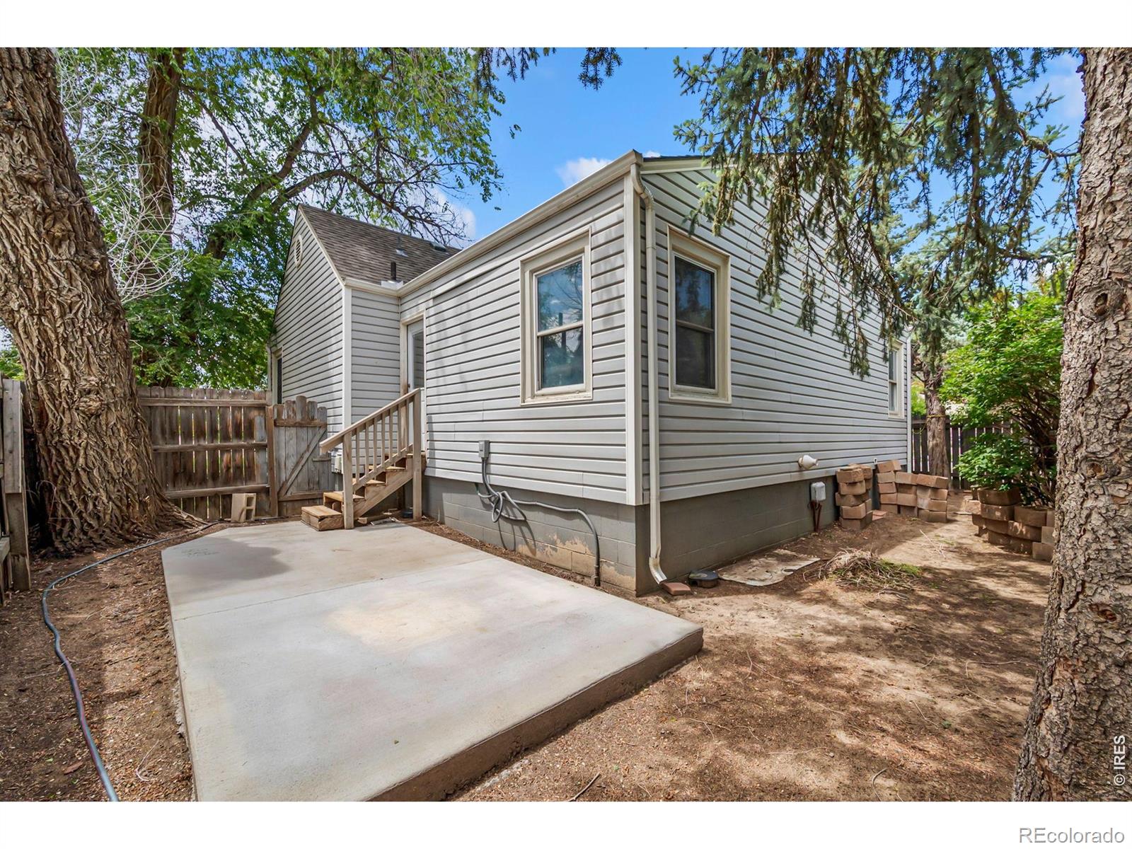 1230 Hover St, Longmont, CO 80501