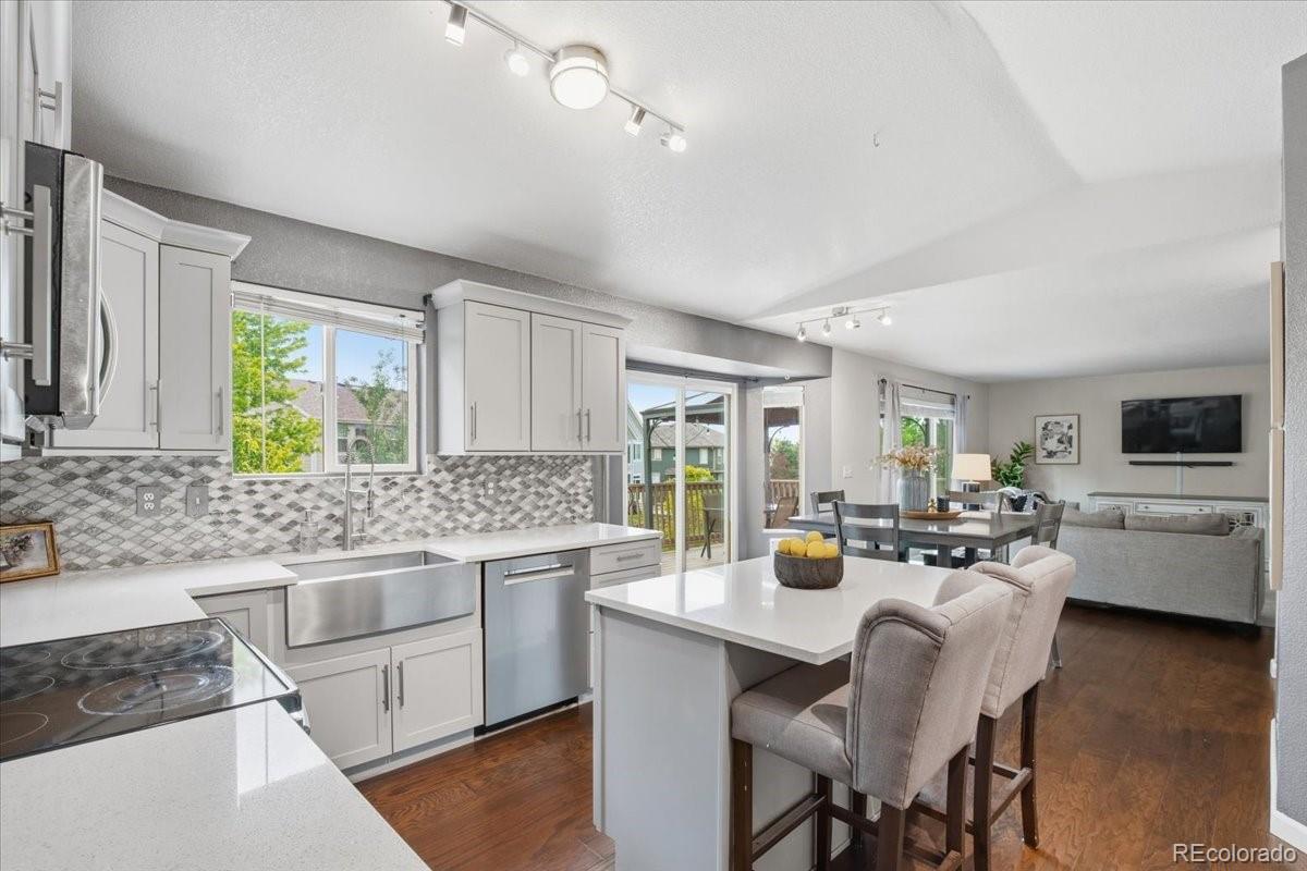 8205 Eagleview Dr, Littleton, CO 80125