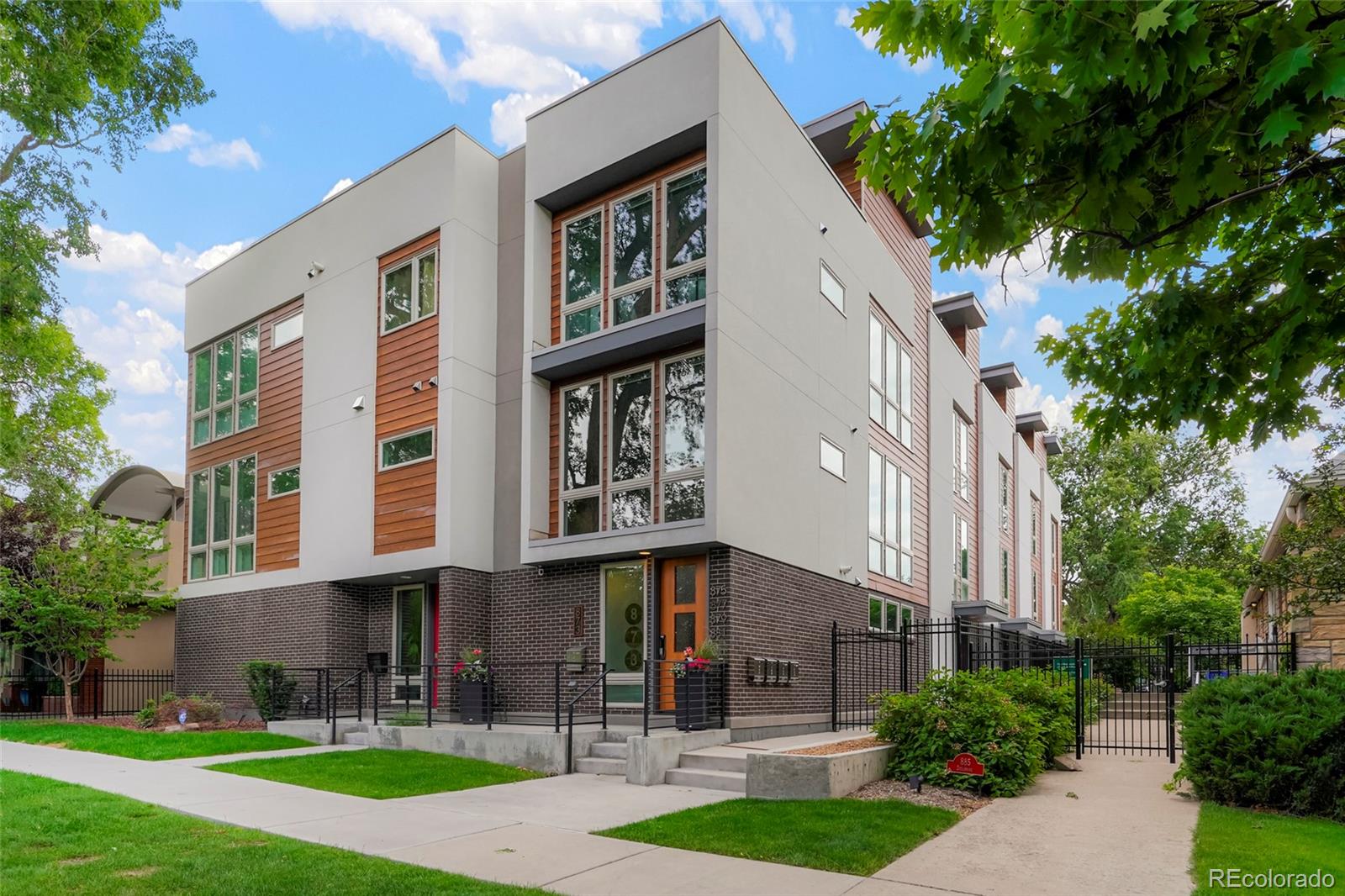 879 Delaware St, Denver, CO 80204