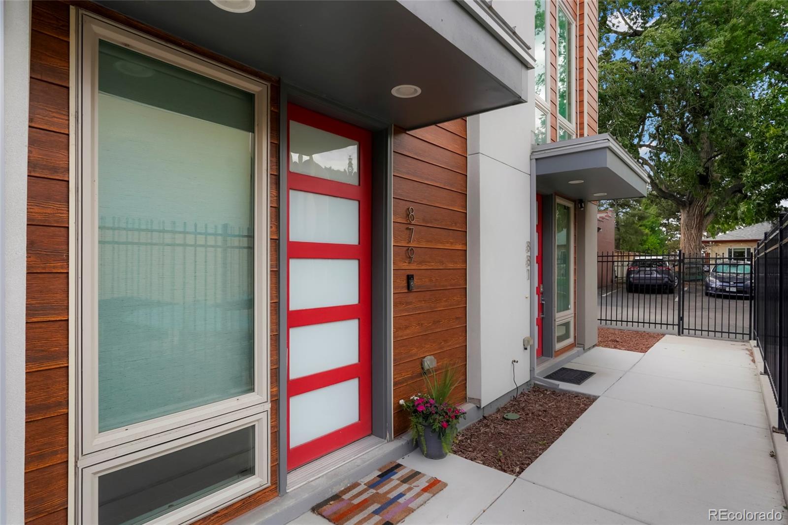 879 Delaware St, Denver, CO 80204
