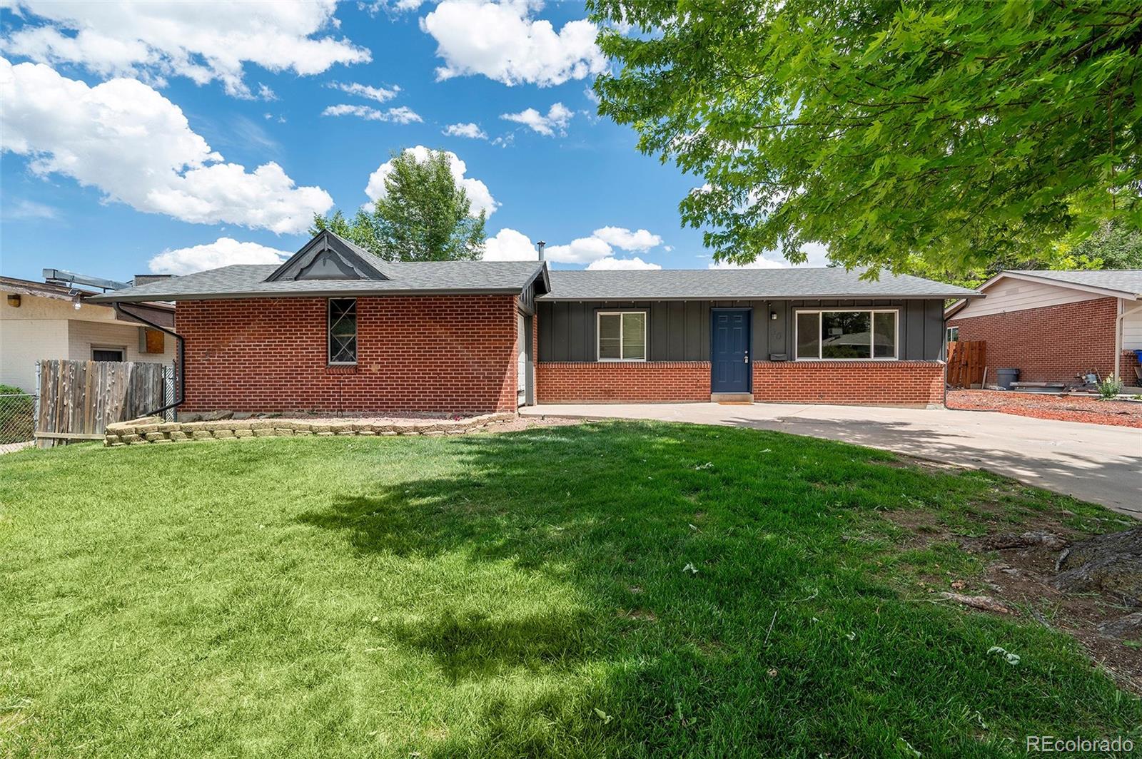 30 Ames St, Lakewood, CO 80226