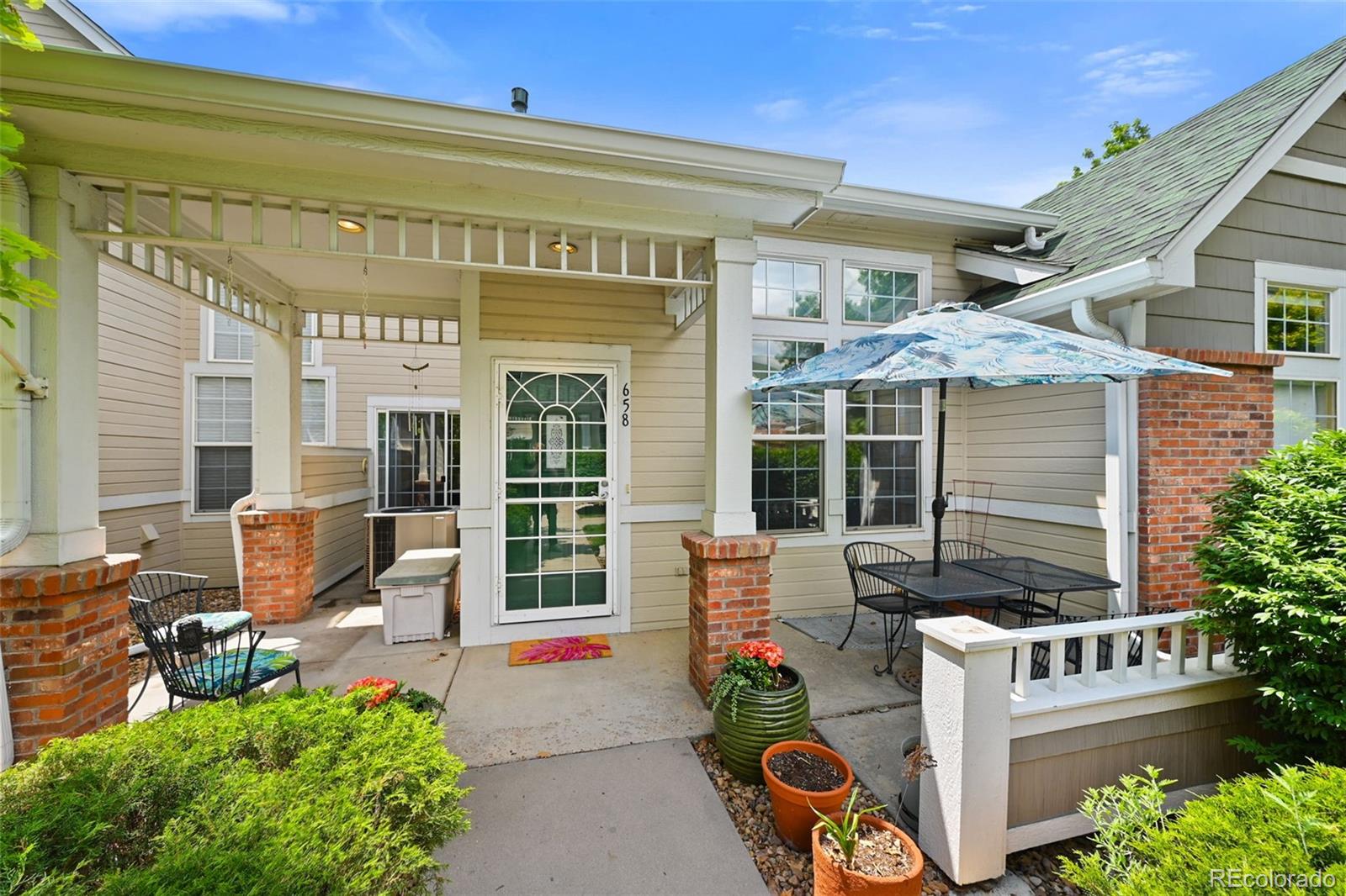 658 S Yarrow St, Lakewood, CO 80226