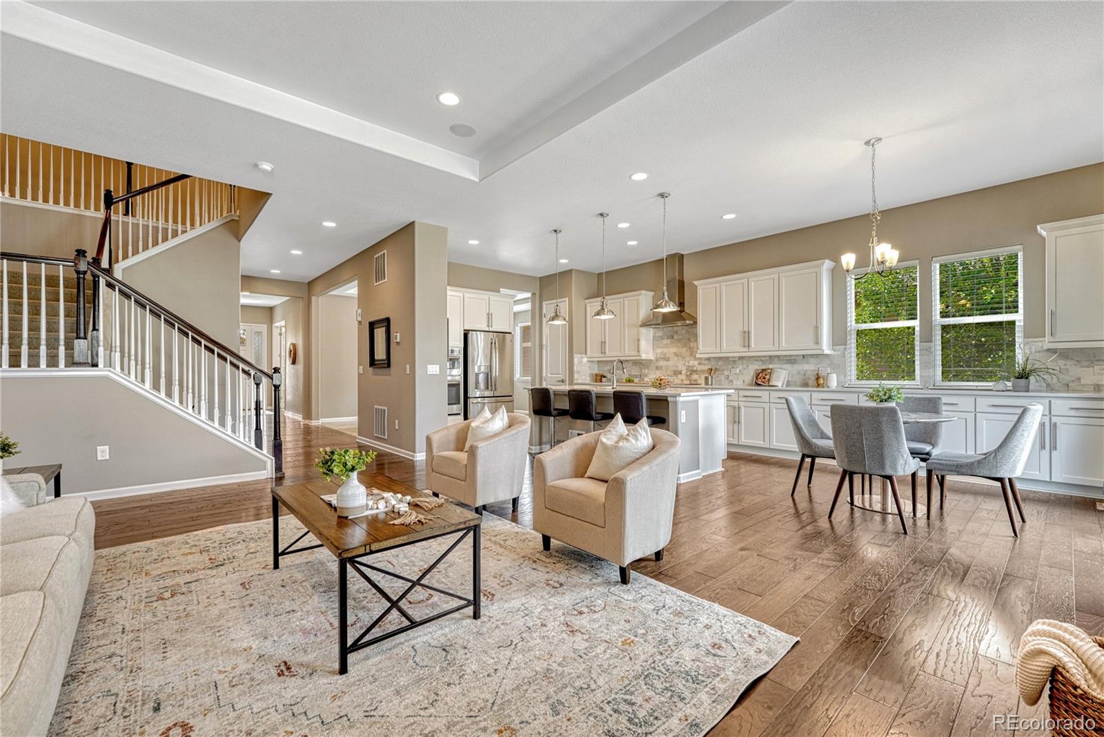 681 E Dry Creek Cir, Littleton, CO 80122