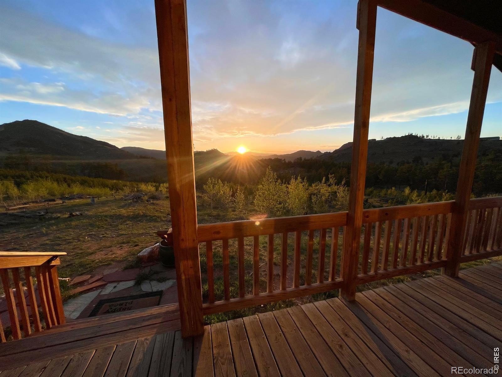 892 Stratton Park Rd, Bellvue, CO 80512