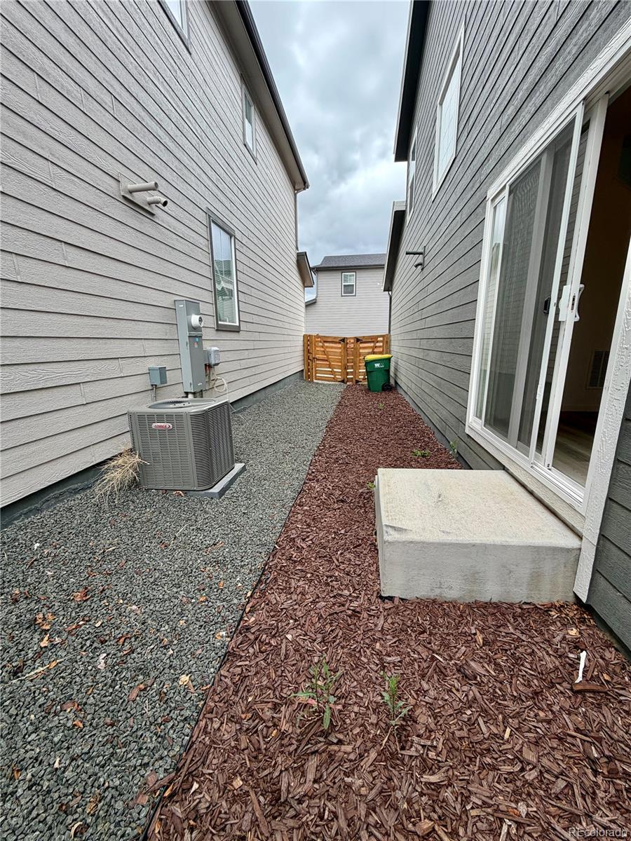 23920 E 34th Ave, Aurora, CO 80019