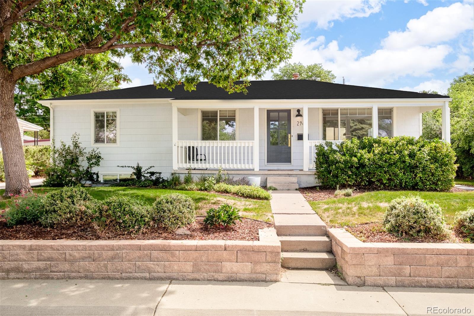 2980 S Holly Pl, Denver, CO 80222