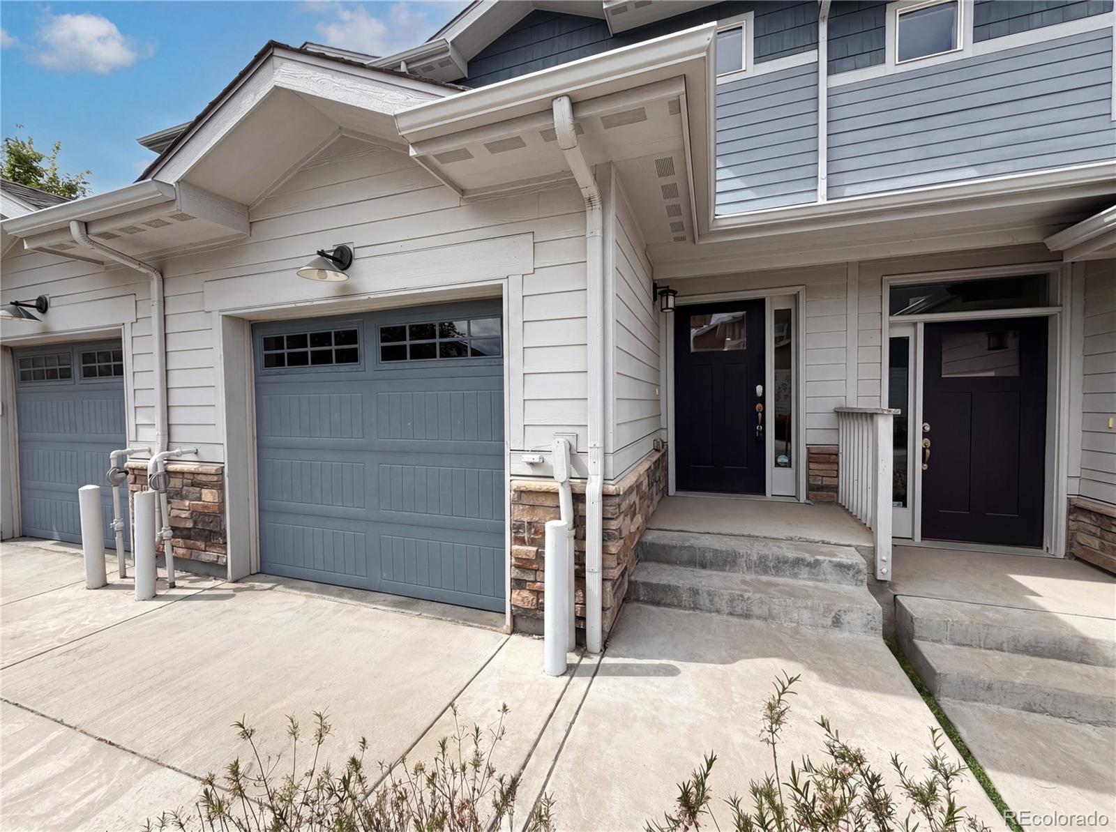1046 Oak Cir, Denver, CO 80215